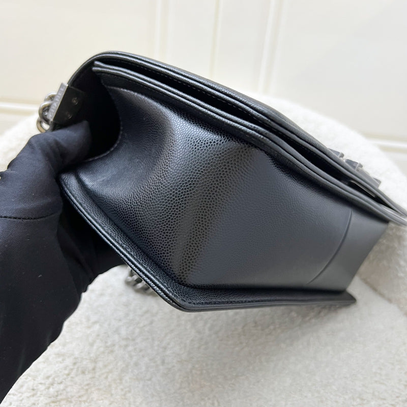 Chanel Medium 25cm Boy Flap in Black Caviar and RHW (Model: A67086)