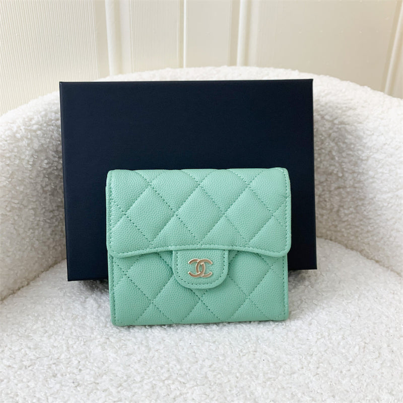 Chanel Classic Compact Trifold Wallet in Light Green Caviar LGHW