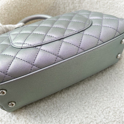 Chanel Small 24cm Coco Handle Flap in 21K Iridescent Purple Caviar, Ombre Turnlock and LGHW