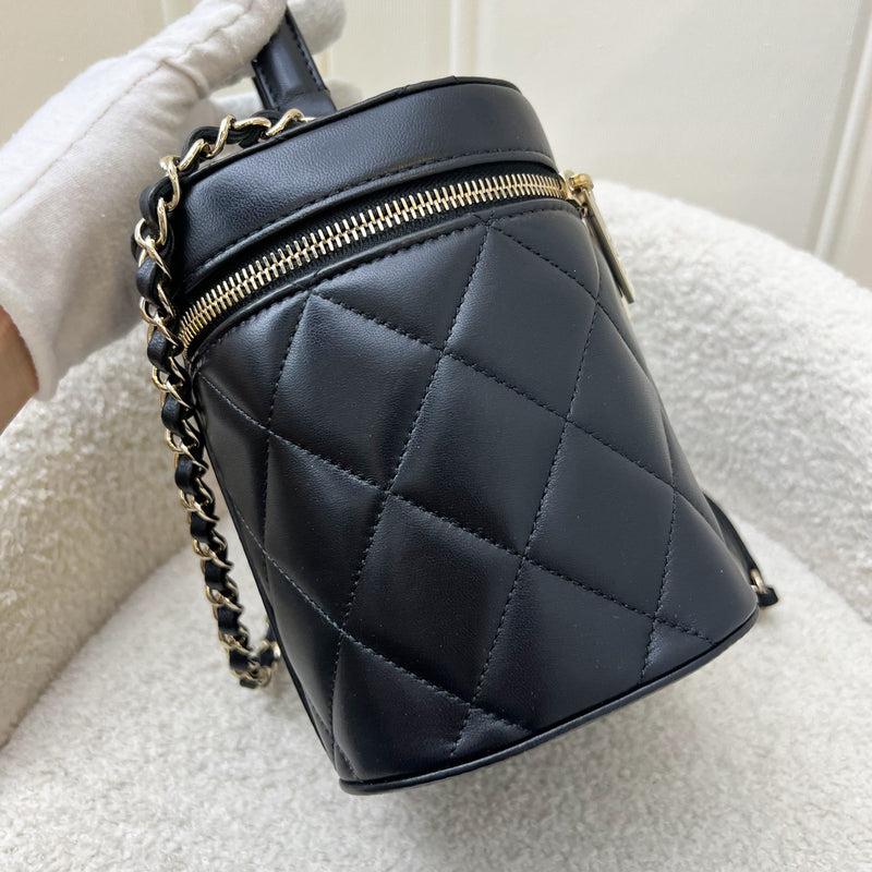 Chanel Trendy CC Vanity in Black Lambskin and LGHW (Model: AS1626)