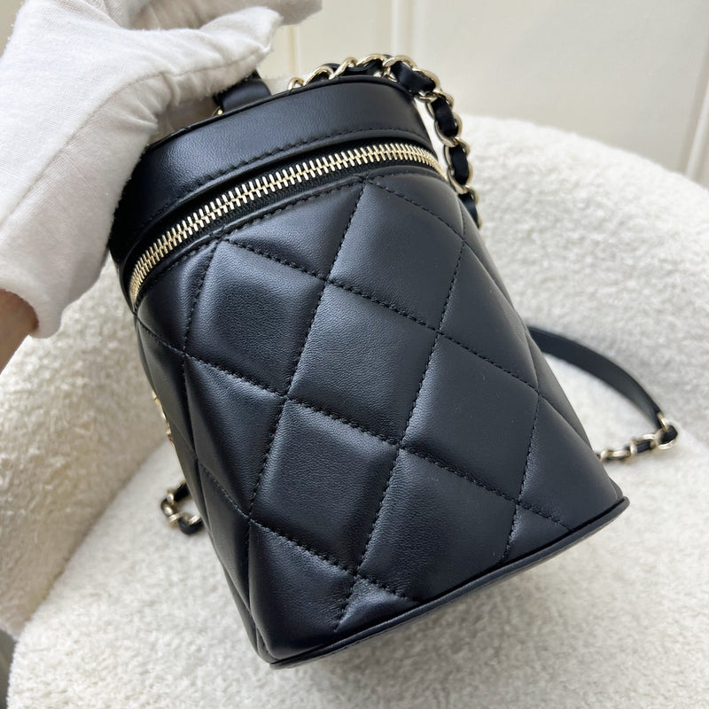 Chanel Trendy CC Vanity in Black Lambskin and LGHW (Model: AS1626)