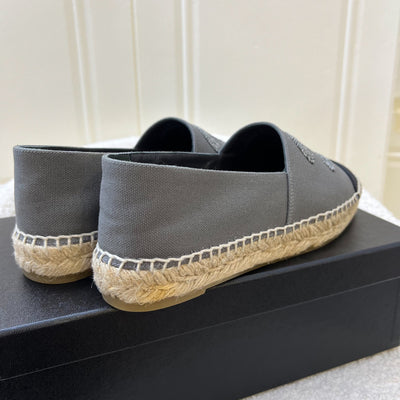 Chanel Espadrilles in 2-tone Grey and Black Canvas Sz 37