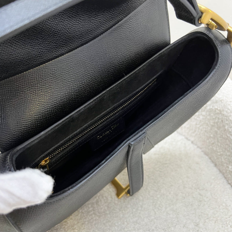 Dior Medium Saddle Bag with Strap in Black Grained Calfskin and AGHW (Model: M0455CBAA, Colour: M900)