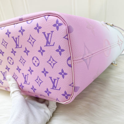 LV Neverfull MM Spring in the Air Sunrise Pastel Canvas and GHW