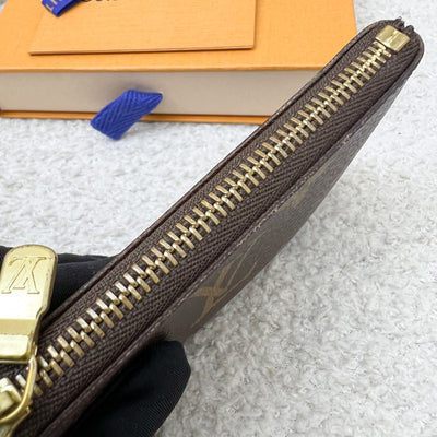 LV Key Pouch in Monogram Canvas and GHW (Model: M62650)