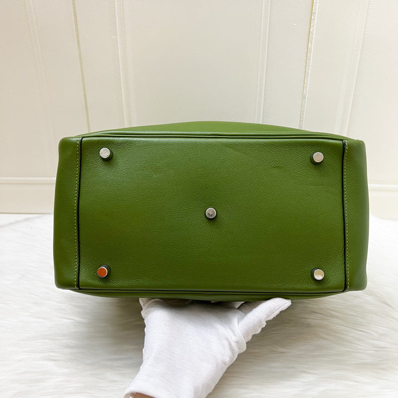 Hermes Lindy 30 in Green Evercolor Leather and PHW