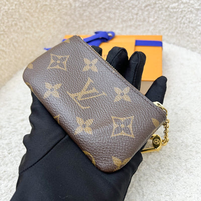 LV Key Pouch in Monogram Canvas and GHW (Model: M62650)