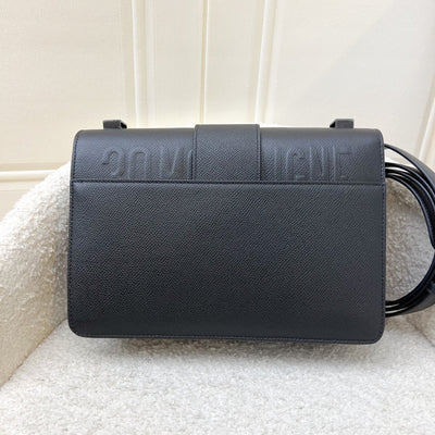 Dior 30 Montaigne Flap Bag in Ultramatte Grained Black Leather and BHW (Model: M9203SBAV)