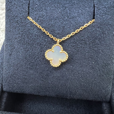 Van Cleef & Arpels VCA Sweet Alhambra Pendant Necklace with Mother of Pearl MOP in 18K Gold (Ref: VCARF69100)
