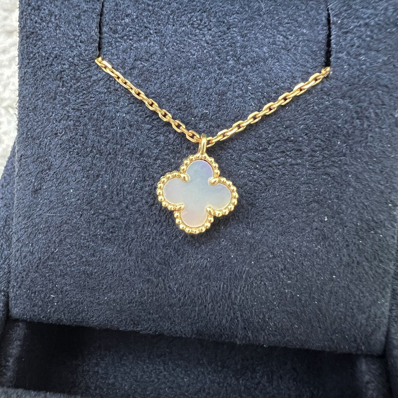 Van Cleef & Arpels VCA Sweet Alhambra Pendant Necklace with Mother of Pearl MOP in 18K Gold (Ref: VCARF69100)