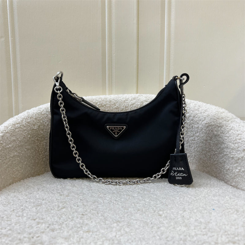 Prada Re-Edition 2005 Shoulder Bag in Black Nylon and SHW