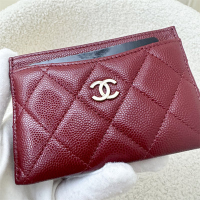 Chanel Classic Flat Card Holder in Red Caviar LGHW