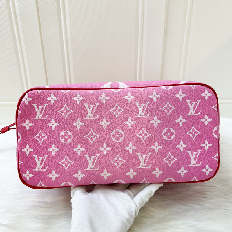 LV Neverfull MM with Detachable Pouch in Red / Pink Escale Monogram Canvas SHW