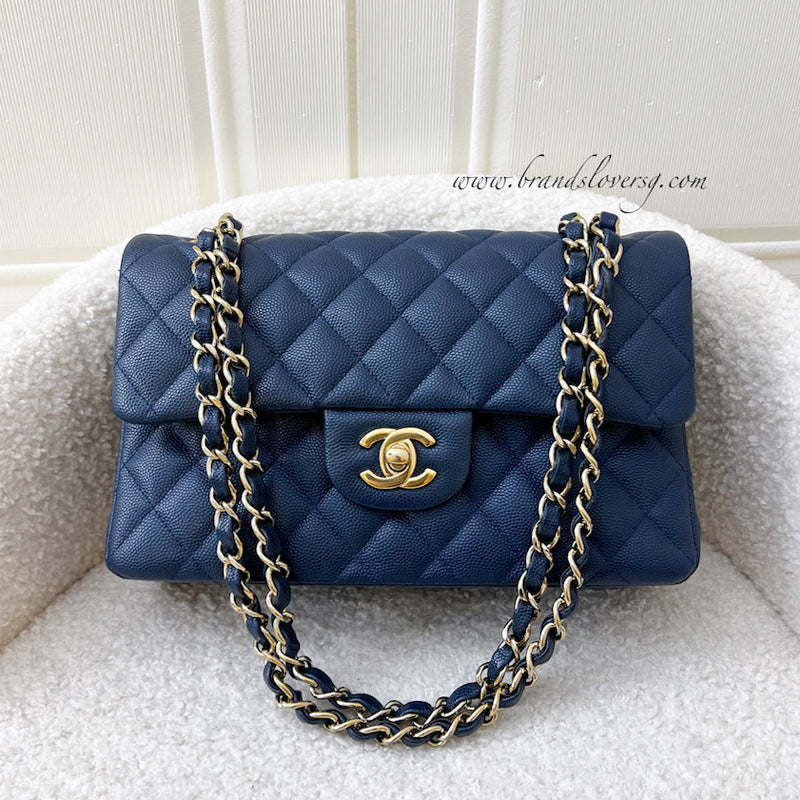 classic chanel quilted bag black