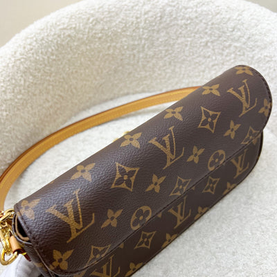 LV Ivy Wallet On Chain WOC / Mini Bag in Monogram Canvas and GHW
