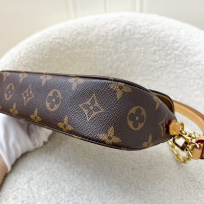 LV Ivy Wallet On Chain WOC / Mini Bag in Monogram Canvas and GHW