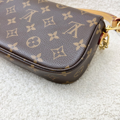 LV Ivy Wallet On Chain WOC / Mini Bag in Monogram Canvas and GHW