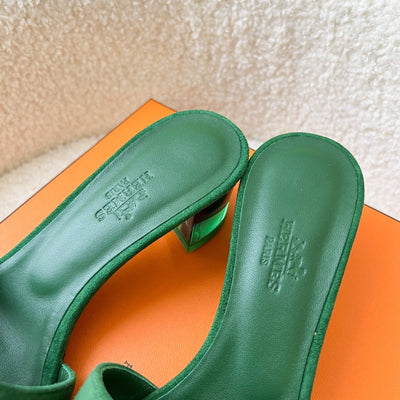 Hermes Oasis Sandal in Vert Electrique Chevre Velours Sz 36