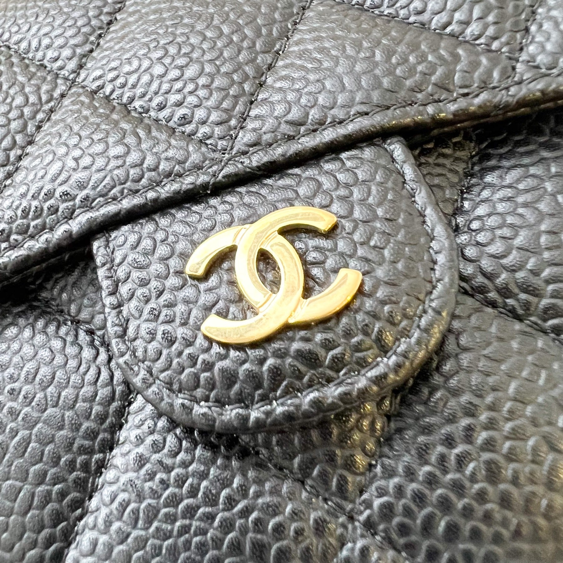 Chanel Black Caviar 'CC' Compact Wallet Q6A1O40FKB015