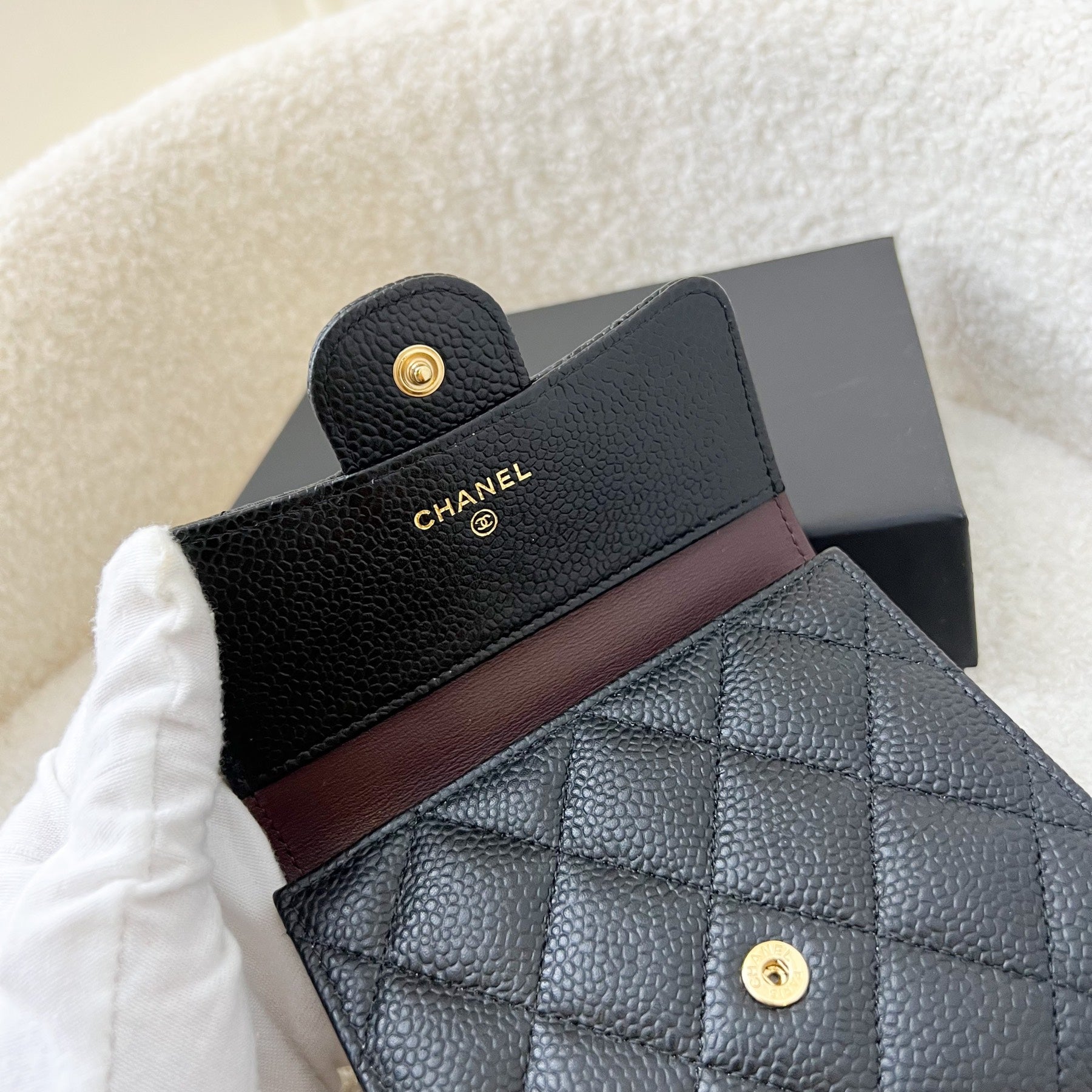 Chanel Black Caviar 'CC' Compact Wallet Q6A1O40FKB015