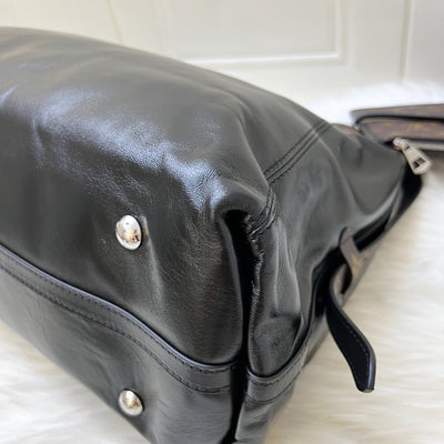 LV CarryAll Cargo Vibe MM in Black Lambskin and SHW (Model: M25143)