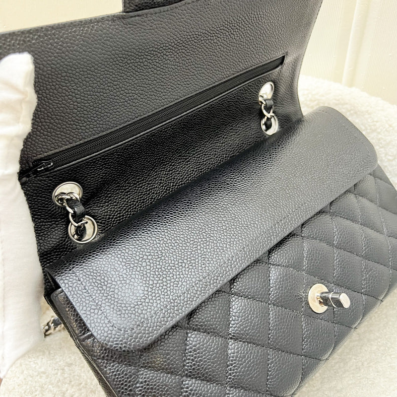 Chanel Medium Classic Flap CF in Black Caviar and SHW