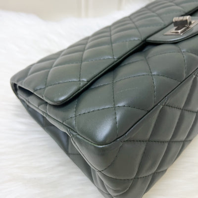 Chanel 2.55 Reissue 227 Maxi in Dark Green Lambskin RHW