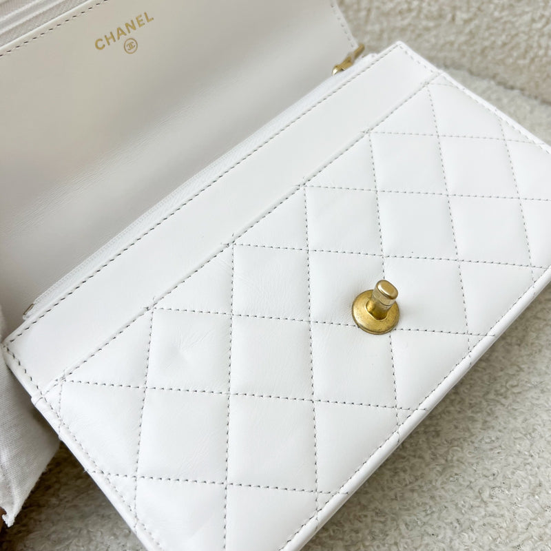 Chanel 24C Double Pearl Adjustable Chain Wallet on Chain WOC in White Calfskin and AGHW (Model: AP2289)