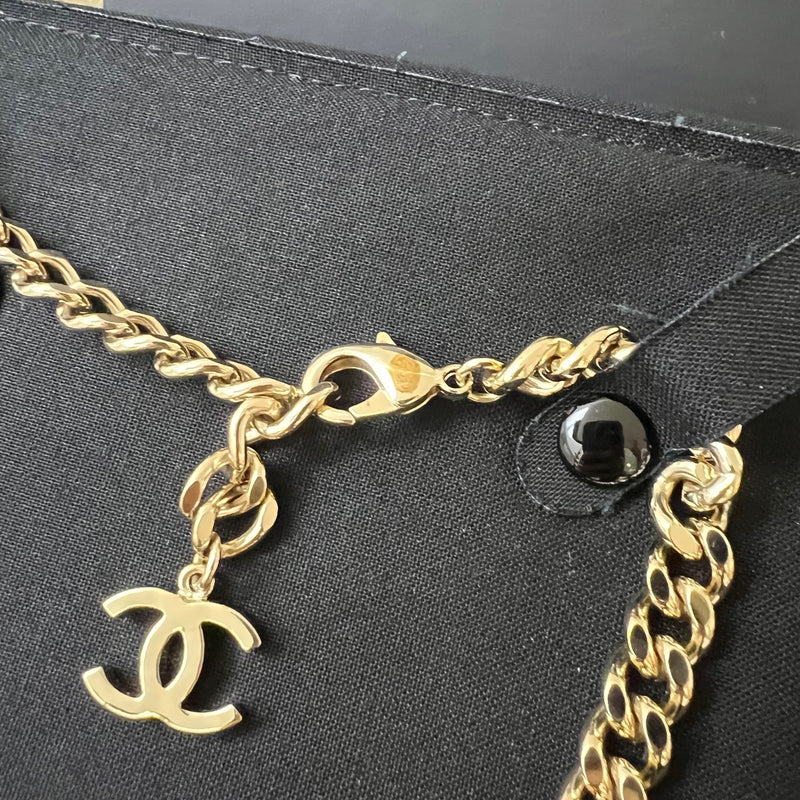 Chanel 22S Choker Necklace in LGHW (Model: AB8298)