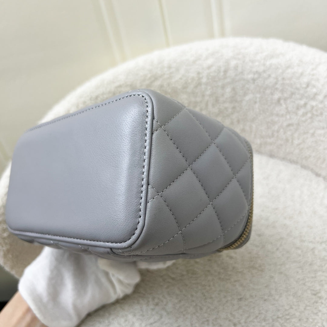Chanel Pearl Crush Small Vanity in 21B Grey Lambskin and AGHW
