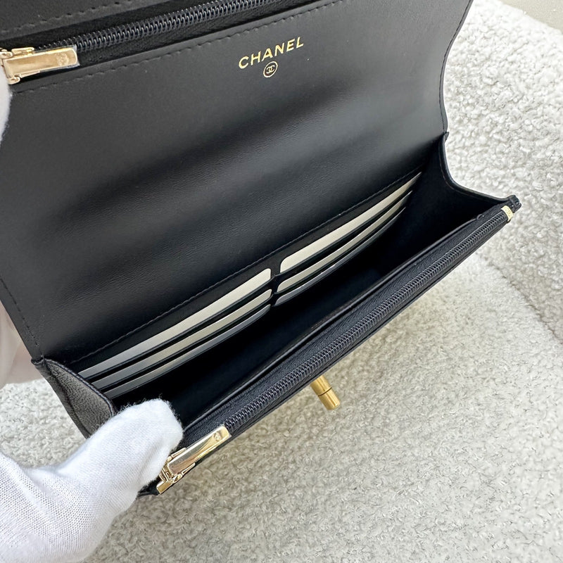 Boy chanel long online zipped wallet