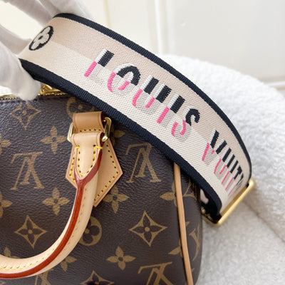 LV Speedy Bandouliere 20 in Monogram Canvas and Black Patterned Strap