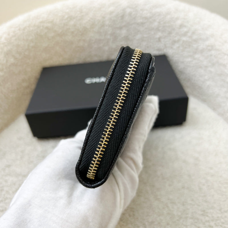 Chanel Classic Medium Zipped Wallet in Black Caviar and LGHW