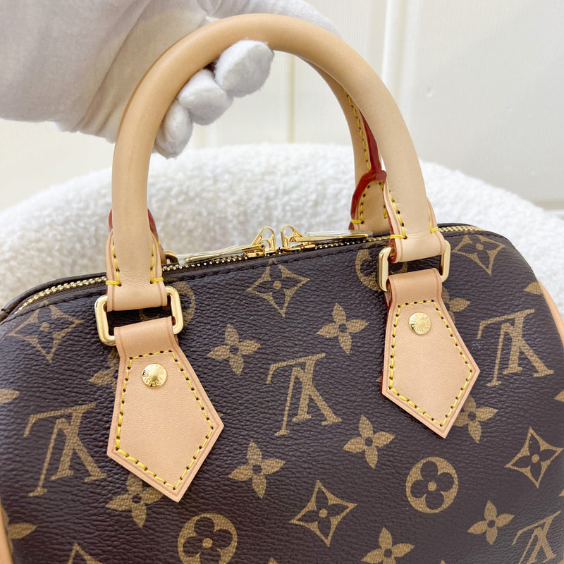 LV Speedy Bandouliere 20 in Monogram Canvas and Black Patterned Strap