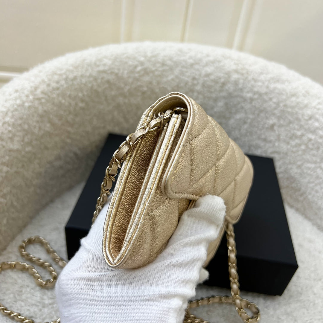 Chanel 21P Card Holder / Clutch on Chain in Metallic Gold Lambskin
