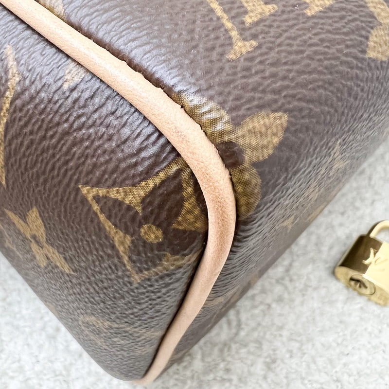 LV Louis Vuitton Speedy Bandouliere 20 in Monogram Canvas and GHW (Missing original strap, replaced with third party vachetta strap)