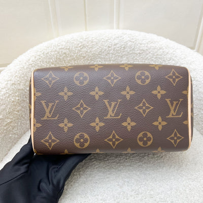 LV Louis Vuitton Speedy Bandouliere 20 in Monogram Canvas and GHW (Missing original strap, replaced with third party vachetta strap)