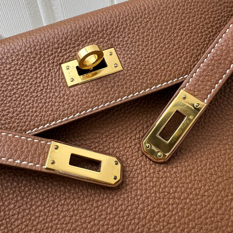 Hermes Kelly 25 in Gold Togo Leather and GHW