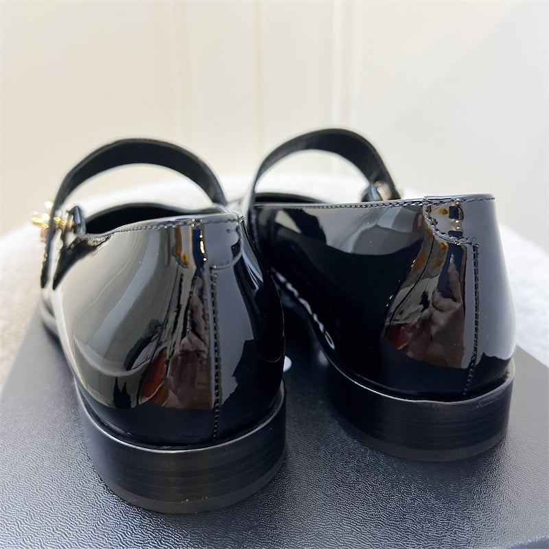 Chanel Mary Janes in Black Patent Leather