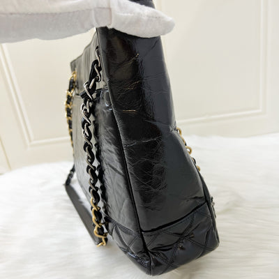 Chanel Seasonal Tote in Black Shiny Calfskin and 3-tone Hardware