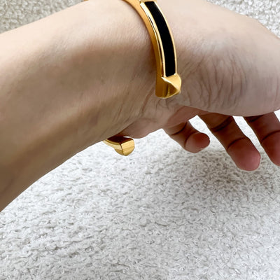 Hermes Athena Bracelet in Noir Epsom Calfskin and GHW Sz T2