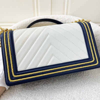 Chanel 19C Seasonal Boy Flap in Blue / White Quilted Calfskin with Golden Trip Rope GHW