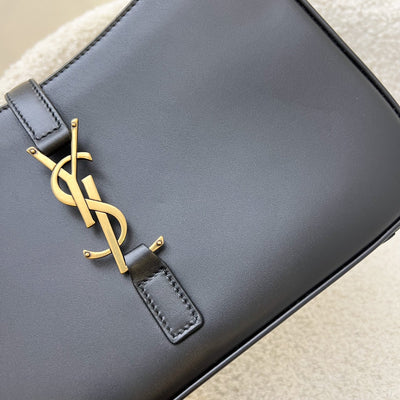 Saint Laurent YSL Le 5 à 7 Shoulder Bag in Black Smooth Calfskin and GHW