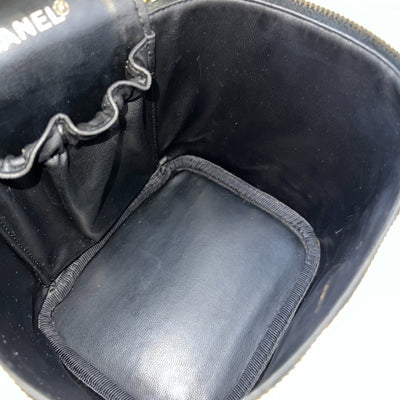 Chanel Vintage Vertical Vanity in Black Caviar and GHW