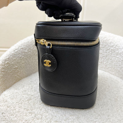 Chanel Vintage Vertical Vanity in Black Caviar and GHW