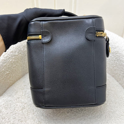 Chanel Vintage Vertical Vanity in Black Caviar and GHW