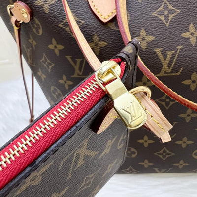 LV Neverfull MM in Monogram Canvas, Cerise Interior and GHW with Detachable Clutch (Model: M41177)