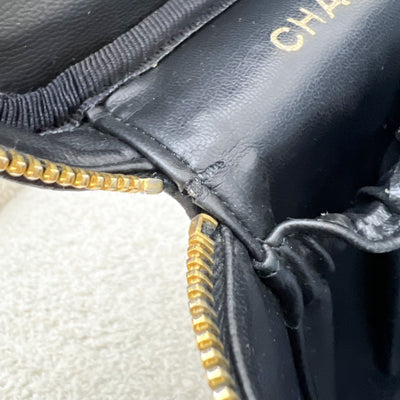 Chanel Vintage Vertical Vanity in Black Caviar and GHW