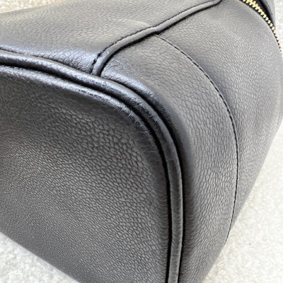 Chanel Vintage Vertical Vanity in Black Caviar and GHW