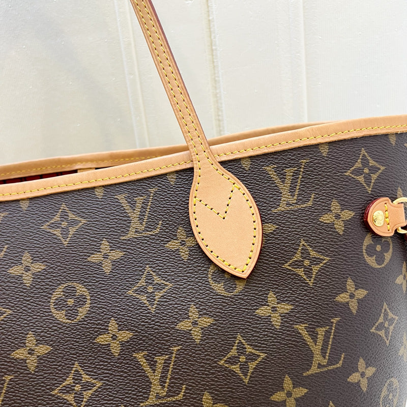 LV Neverfull MM in Monogram Canvas, Cerise Interior and GHW with Detachable Clutch (Model: M41177)